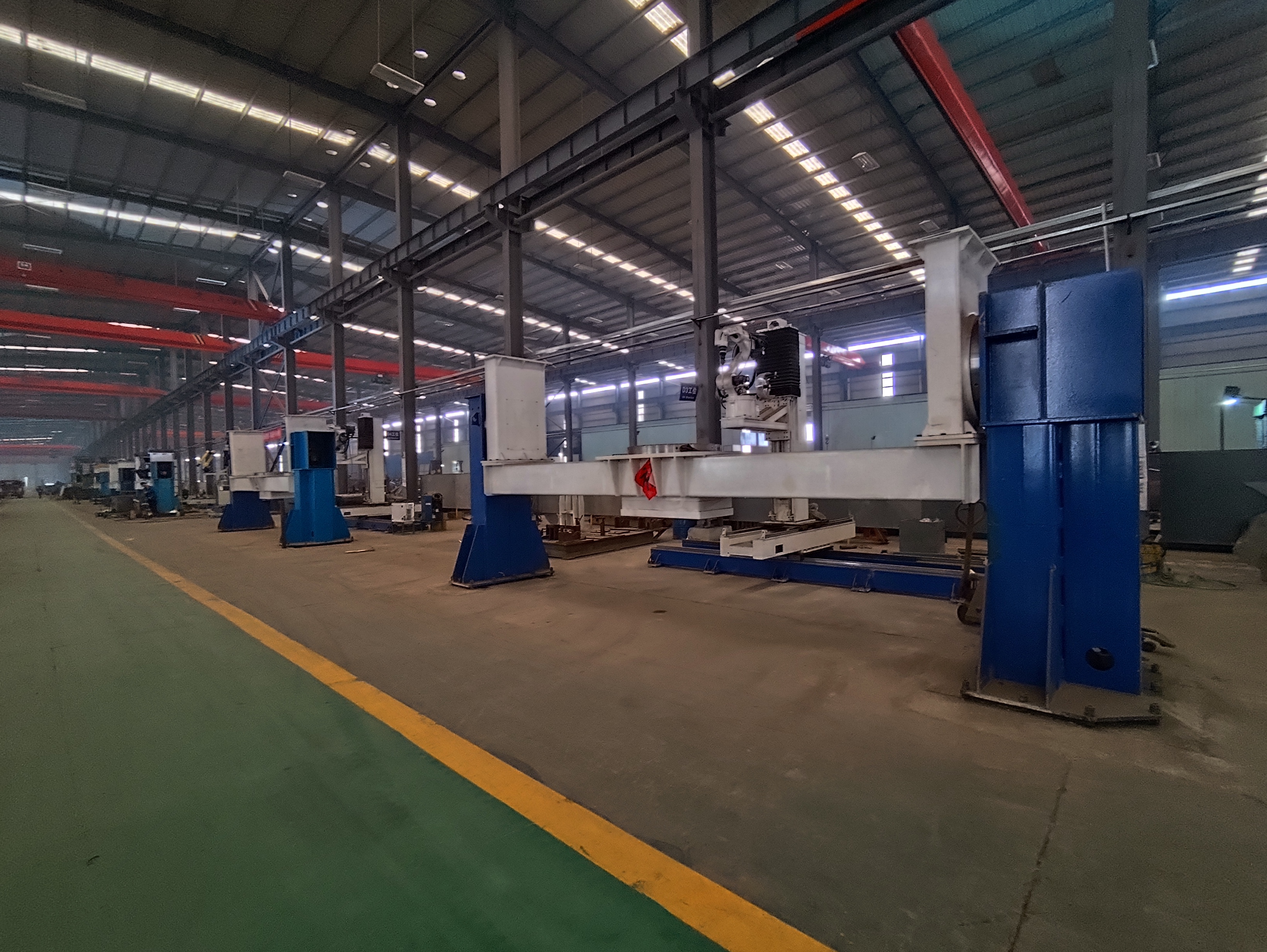 Өндіріс желісіндегі «Жаңа жұмысшылар».